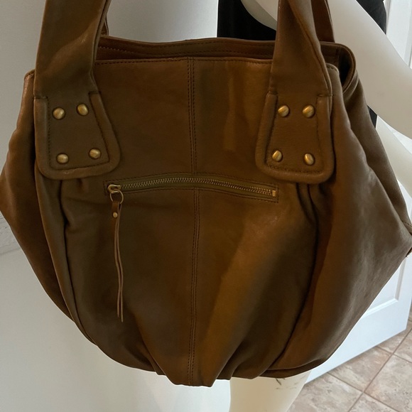 “SORIAL” Leather shoulder bag with zipper closure big-roomy - Picture 7 of 10